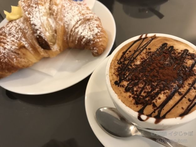 イタリアの朝ごはんは甘 い おうち朝ごはんの定番はビスケットとカフェ イタじゃぽ