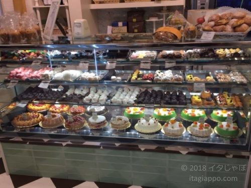 ナポリのお菓子屋さん レオポルド