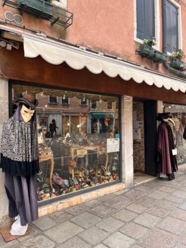 ヴェネツィアのカーニバル　衣装