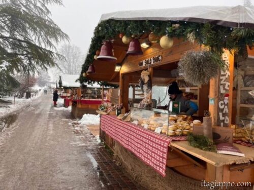 レーヴィコ・テルメのクリスマスマーケット　パン屋さん