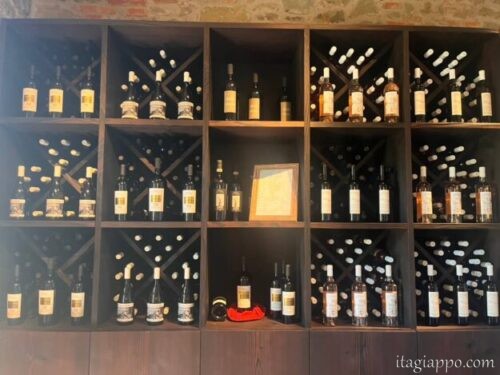 スティングのワイナリー il palaggio Farm shop